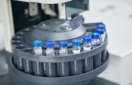 以技術(shù)服務(wù)為先導(dǎo)的營銷模式，充分發(fā)揮公司核心技術(shù)優(yōu)勢(shì)，持續(xù)為客戶提供最優(yōu)產(chǎn)品和服務(wù)。