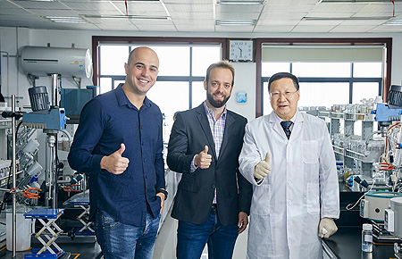 打造貼近客戶一線的敏捷前端組織，實(shí)現(xiàn)客戶需求24小時(shí)快速響應(yīng)。