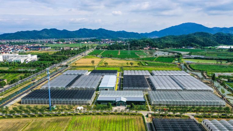 探索鄉(xiāng)村振興與農(nóng)業(yè)產(chǎn)業(yè)轉(zhuǎn)型，推動一二三產(chǎn)融合發(fā)展