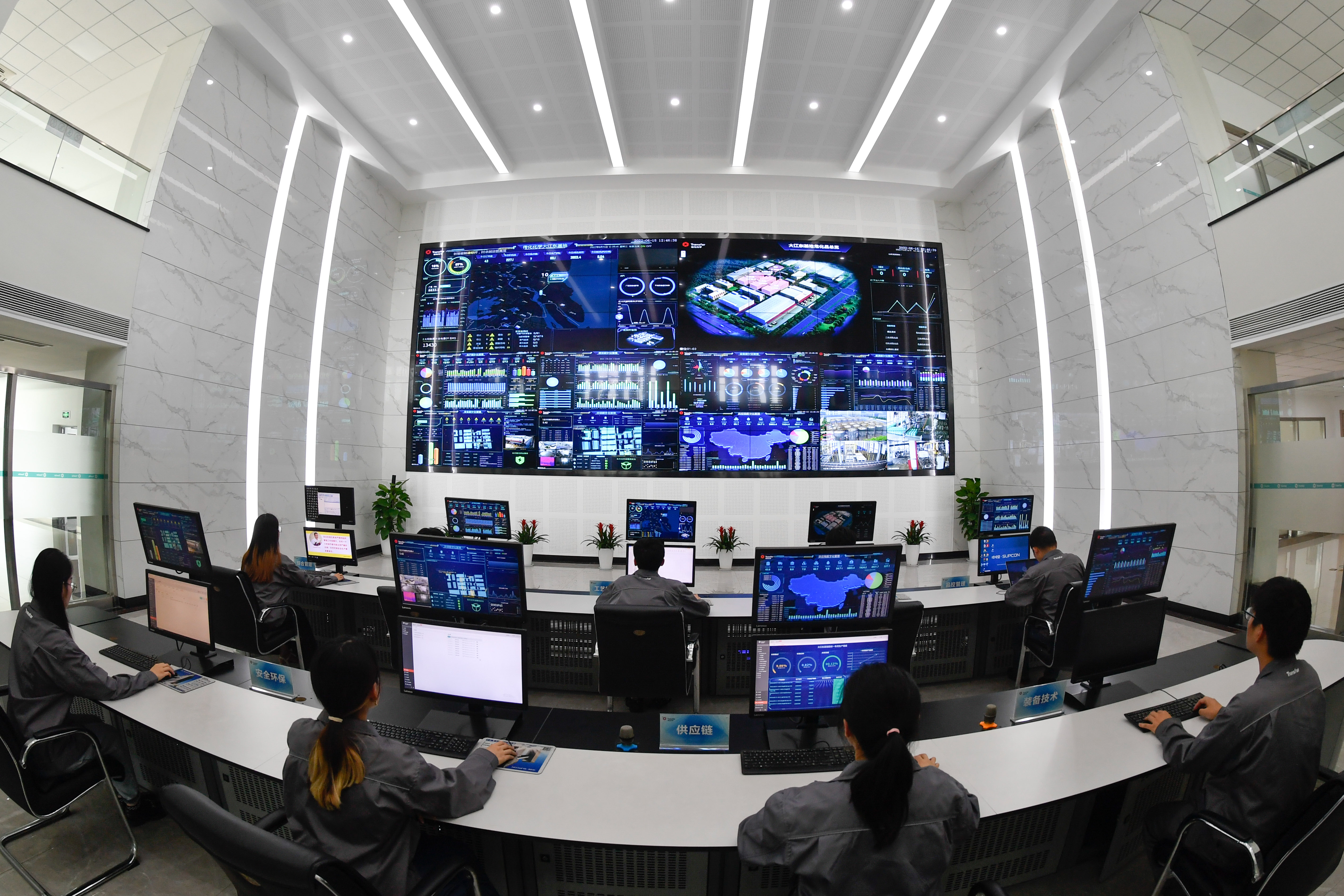 1661130838925426nTnG.jpg 傳化化學大江東工廠可視化中心.jpg